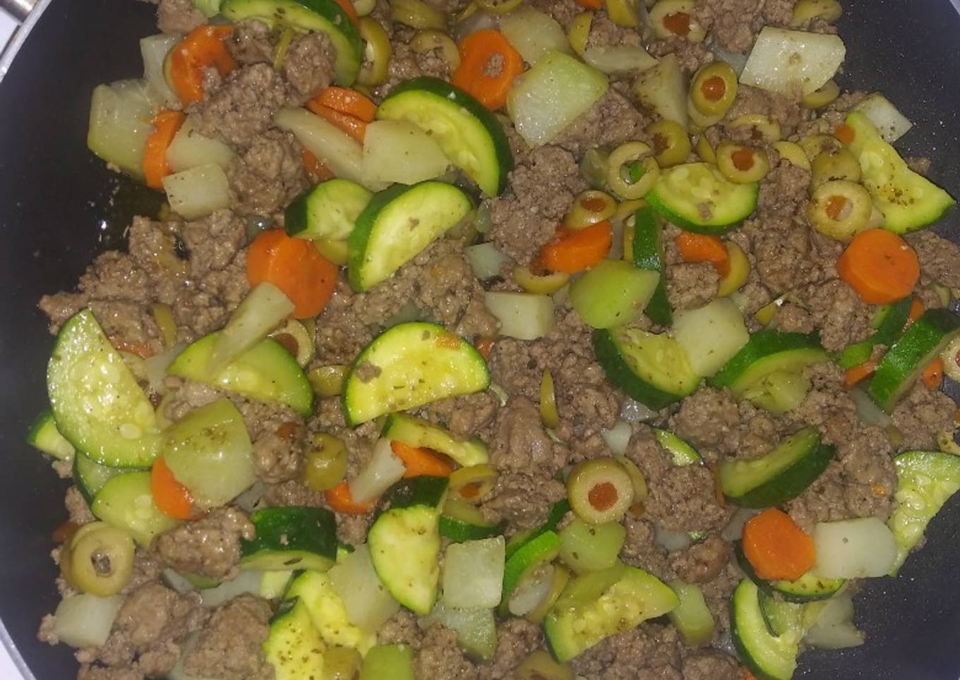 Picado de carne con vegetales