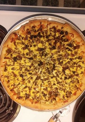 A picture of Breakfast Pizza (stuffed crust).