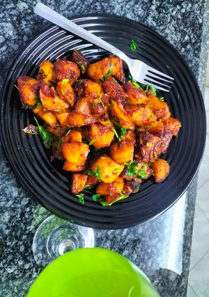 A picture of Bombay masala potatoes.