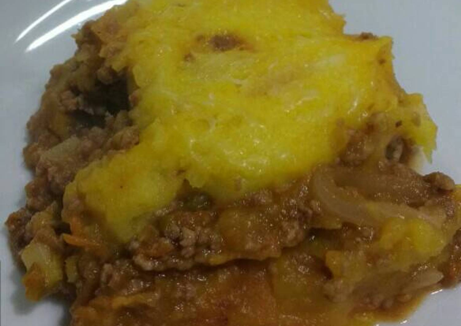 Escondidinho de carne moída e batata baroa (mandioquinha) Receita por