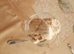 Una foto de Helado de turrón de Jijona