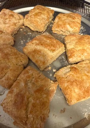A picture of Easy Fluffy Biscuits.