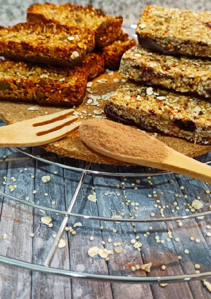 Una foto de Barritas de avena, quinoa y chocolate 🍫