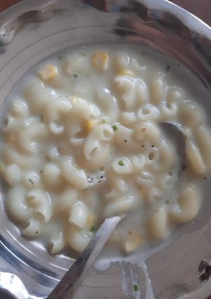 व्हाइट सॉस पास्ता (white sauce pasta recipe in Hindi) रेसिपी मुख्य फोटो