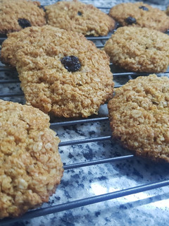 Una foto de Galletitas de avena con pasas de uva