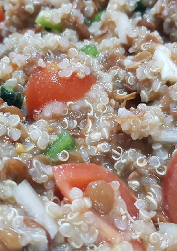 Una foto de Ensalada de quinoa con lentejas