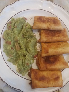 Una foto de Chimichangas de pollo