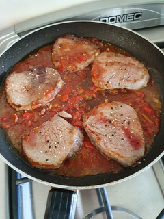 Una foto de Bifes de peceto en salsa agridulce