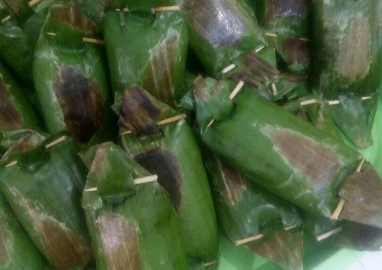 Lemper ayam ok