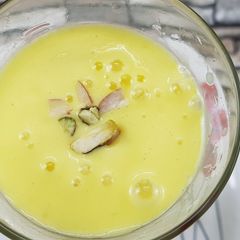 A picture of Mango Lassi.