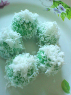 Foto resep Klepon ketan cemilan untuk suami tadi pagi