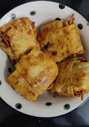 ચાઇનીઝ સમોસા (Chienese Samosa Recipe In Gujarati) રેસીપી મુખ્ય ફોટો
