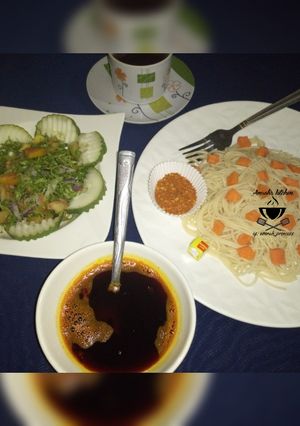 A picture of Spag with palm oil and vegies.