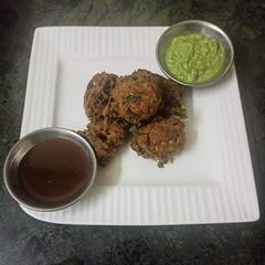 A picture of Bajra (Pear Millet) bhajiya.