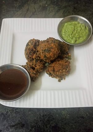 A picture of Bajra (Pear Millet) bhajiya.