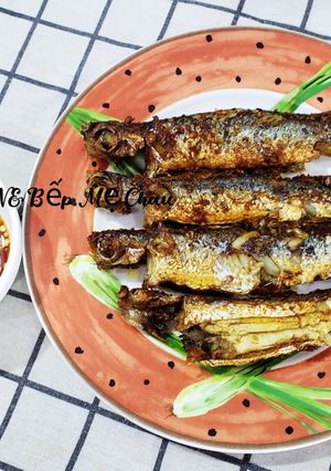 Hình của món Cá chuồn chiên sả nghệ.