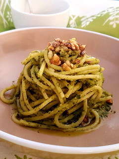 Foto di Spaghetti quadrati con pesto di basilico