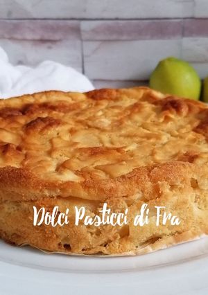 Foto di Torta invisibile mele e lime senza glutine