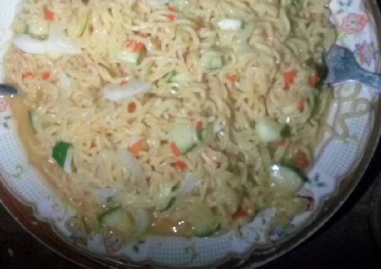 Recipe of Ultimate Indomie with cucumber Cooking Basics for Newbies