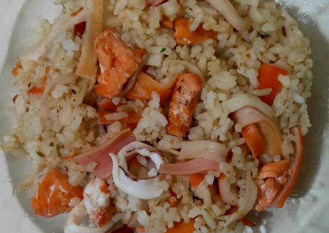 Resep Nasi Goreng Salmon Seafood - tanpa minyak/margarin oleh Prily