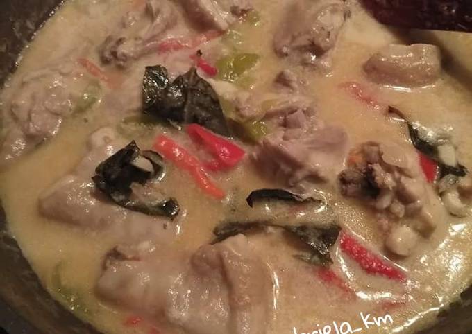 Garang Asem Ayam Tanpa Bungkus Daun