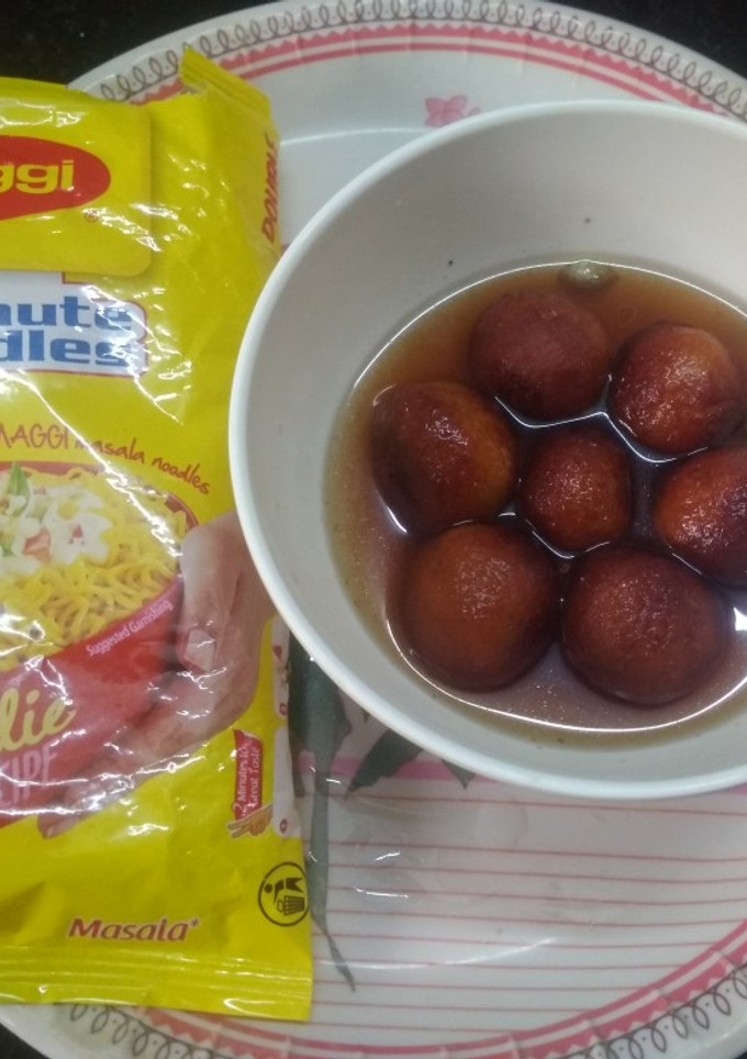 மேகி நூடுல்ஸ் குலாப்ஜாமூன் செய்முறை முக்கிய புகைப்படம்