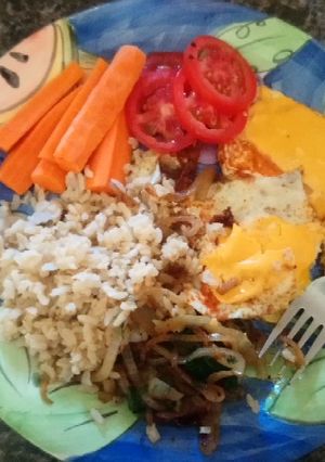A picture of Breakfast sunnyside up.
