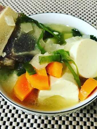 Cara Gampang Membuat Resep Sop Buntut Sapi (bumbu sederhana) yang Lezat