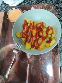 Una foto de Patatas bravas 🍃