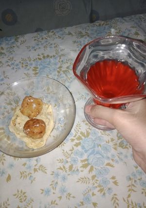 A picture of Cheez patato bolls.