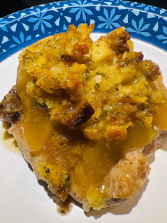 A picture of Apple 🍎 Pie Pork Chops with Stuffing.