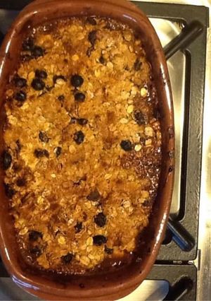 Une photo de Crumble pommes caramel fruits secs et orange