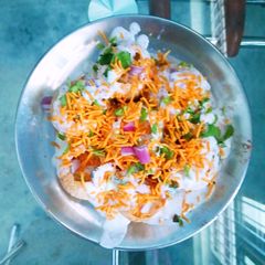 A picture of Patasi chaat.