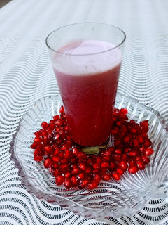 अनार का जूस (Anar ka juice recipe in hindi) रेसिपी मुख्य फोटो
