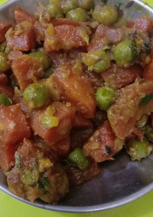 A picture of Gajar Matar.