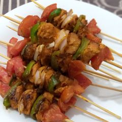 A picture of Chicken shishtok.