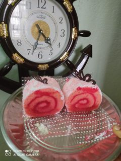 ஜாம் ரோல் கேக் (Jam roll cake recipe in tamil) செய்முறை முக்கிய புகைப்படம்