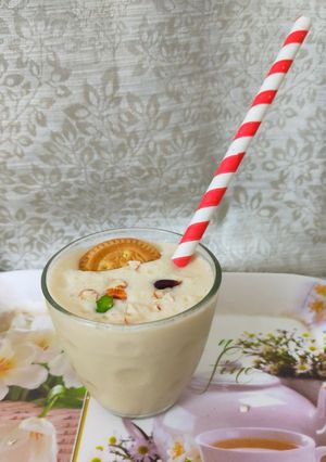 A picture of Elaichi Shake.