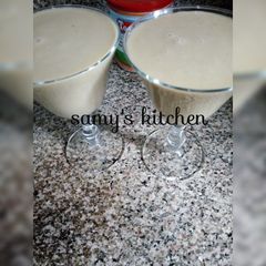A picture of Banana &coconut smoother.
