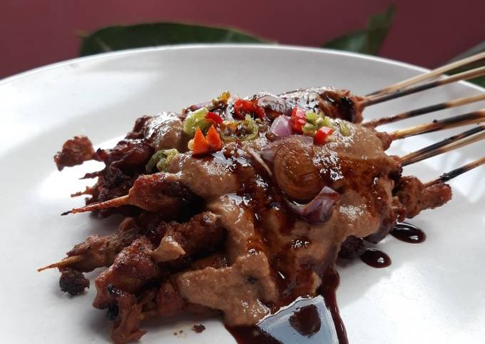 Sate ayam madura