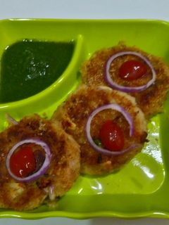 रवा उपमा कटलेट्स (Rava Upma cutlets recipe in Hindi) रेसिपी मुख्य फोटो