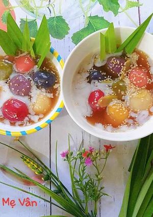 Hình của món Chè trôi nước 7 sắc cầu vồng màu tự nhiên.