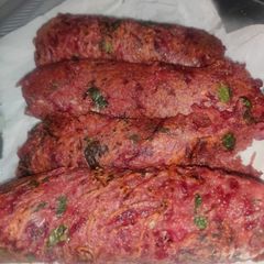 A picture of Beetroot Chilla.
