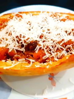 Une photo de Courge spaghetti façon bolognaise