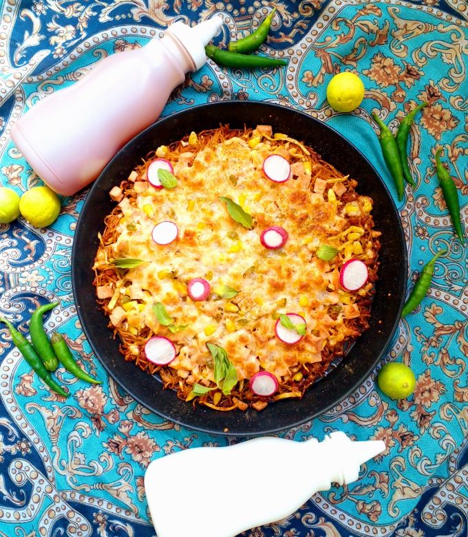 عکسی از دستور پیتزا ماکارونی 🍕🍝🌿🍋
