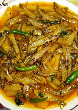 মূলা দিয়ে কাজলি মাছ রেসিপির প্রধান ছবি