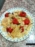 Salade des farfalles aux tomates cerises et fenouil
