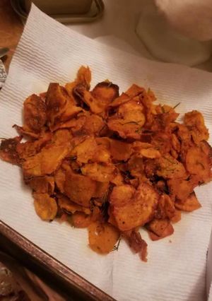 A picture of Baked Sweet Potato Chips.