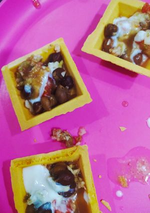 A picture of Katori chaat.