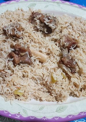 A picture of Mutton yukhni pulao.